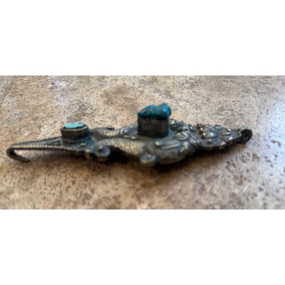 Antique Indian Silver Pendant With Turquoise Gemstones & Intricate Detailing - Picture 3 of 5